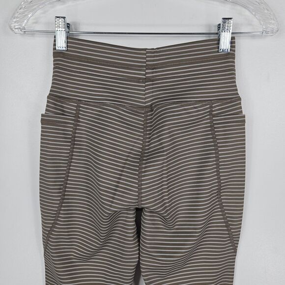 Halara Women's Small 7/8 UltraSculpt SoCinched High Waisted Leggings NWOT H21 - Picture 4 of 8